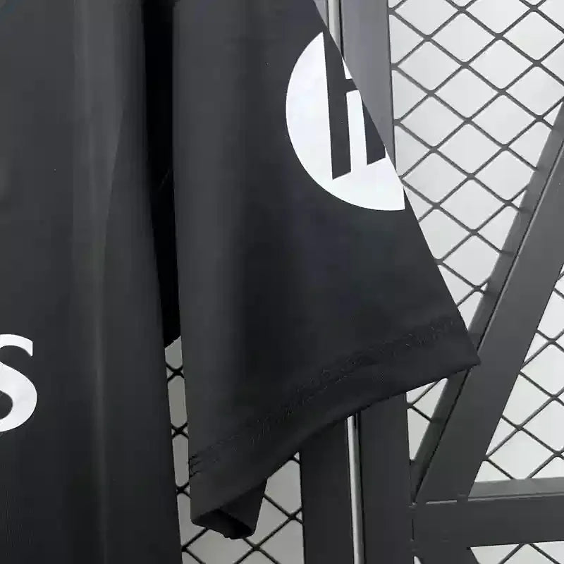 Camiseta Real Madrid Edición Especial Negra 2025-26 - Fútbol Club Vintage