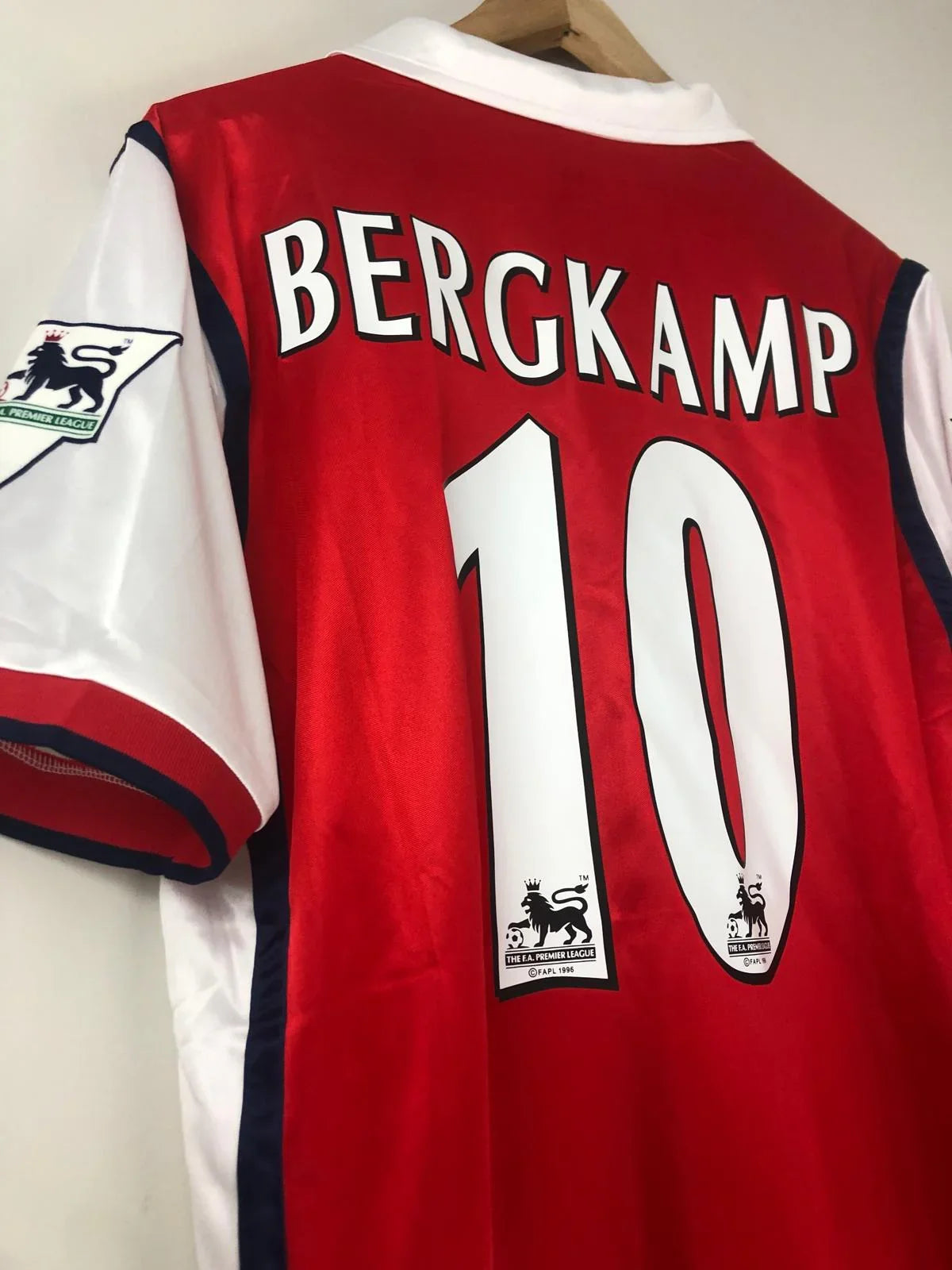 Camiseta Bergkamp Arsenal FC 1998-99 Retro - Fútbol Club Vintage