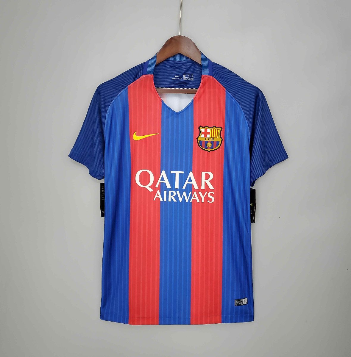 FC Barcelona Retro Shirt 2016-17 – Fútbol Club Vintage