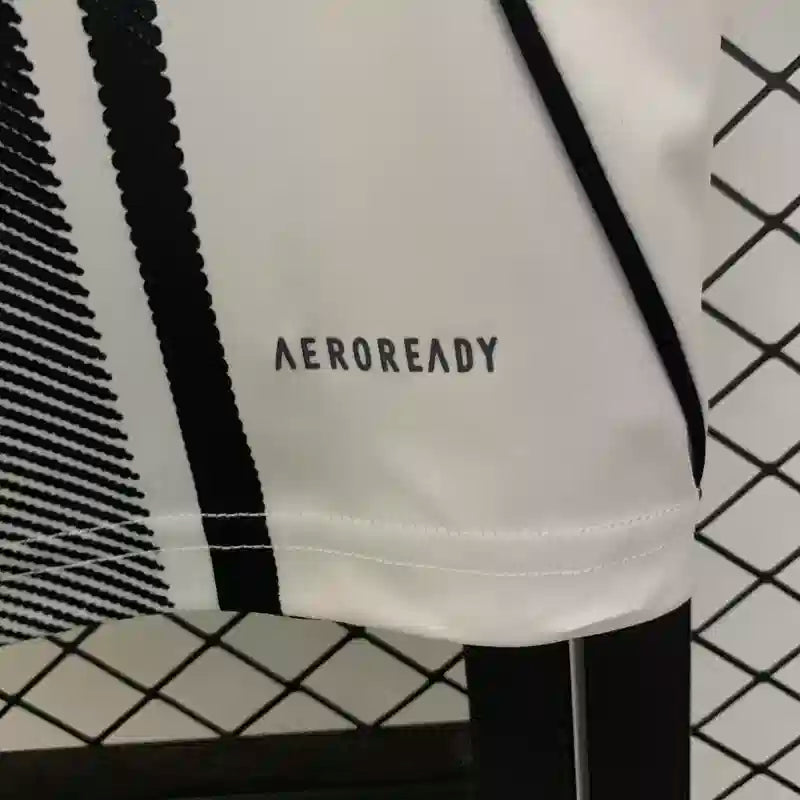 Camiseta Juventus de Turín 2025-26