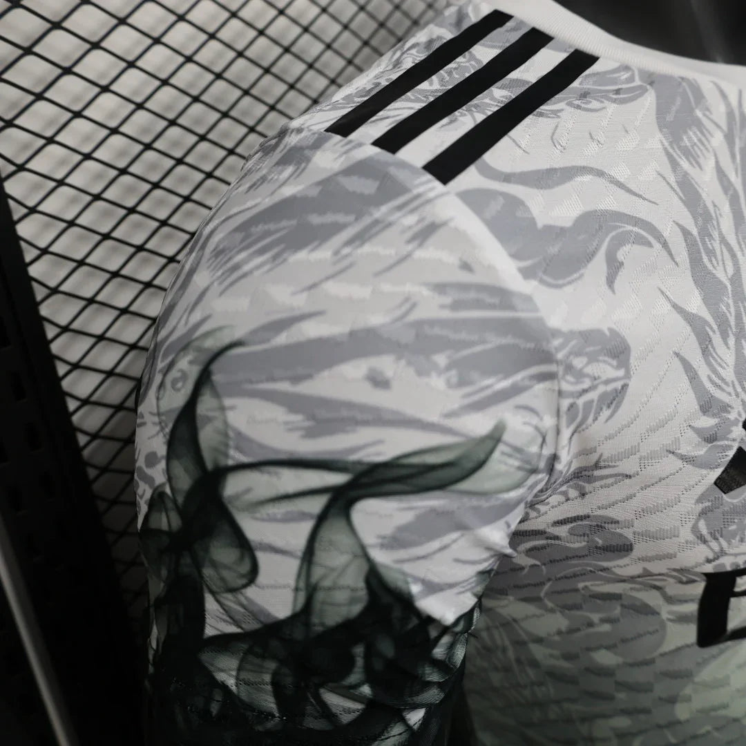 Camiseta Real Madrid Dragón 2024-25 - Fútbol Club Vintage