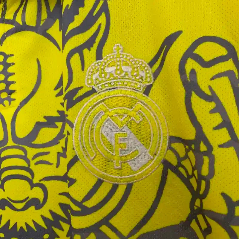 Camiseta Real Madrid Edición Especial Amarillo 2025-26 - Fútbol Club Vintage