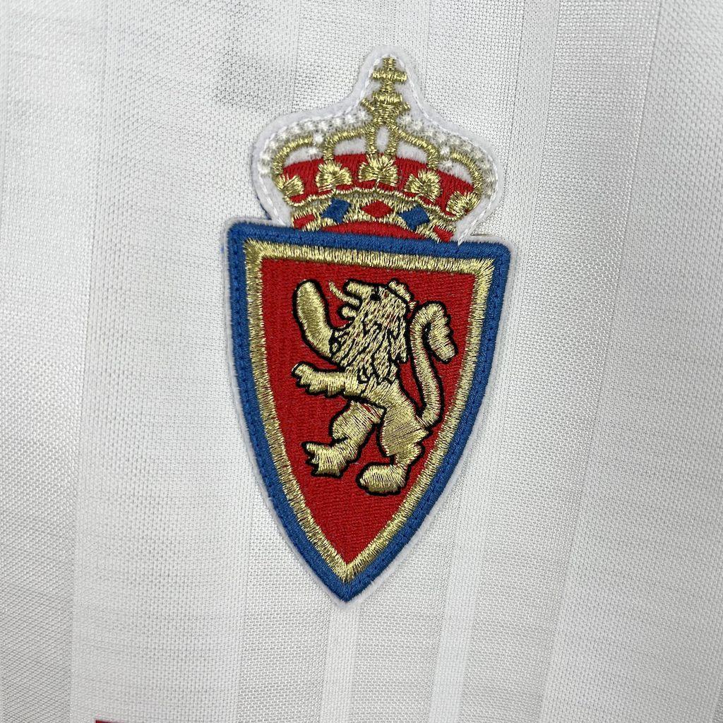 Real Zaragoza 2025-26 Auswärts-Trikot Real Zaragoza 2025-26 Auswärts-Trikot