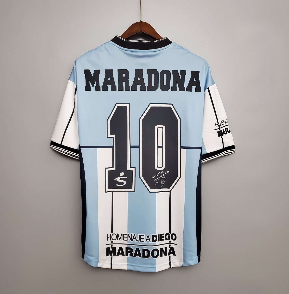 Argentina Maradona Conmemoración 2001