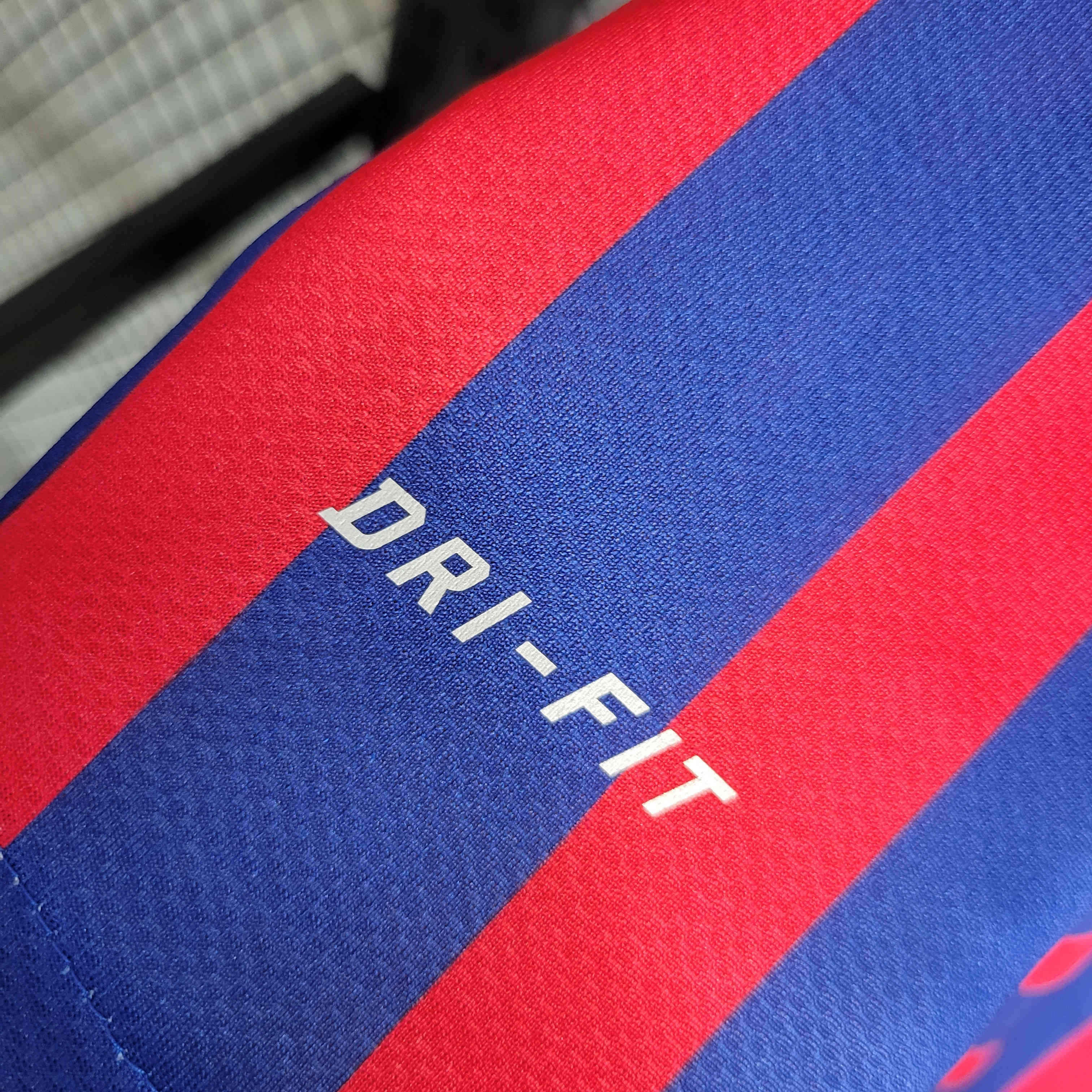 FC Barcelona Retro Shirt 2011-12 – Fútbol Club Vintage