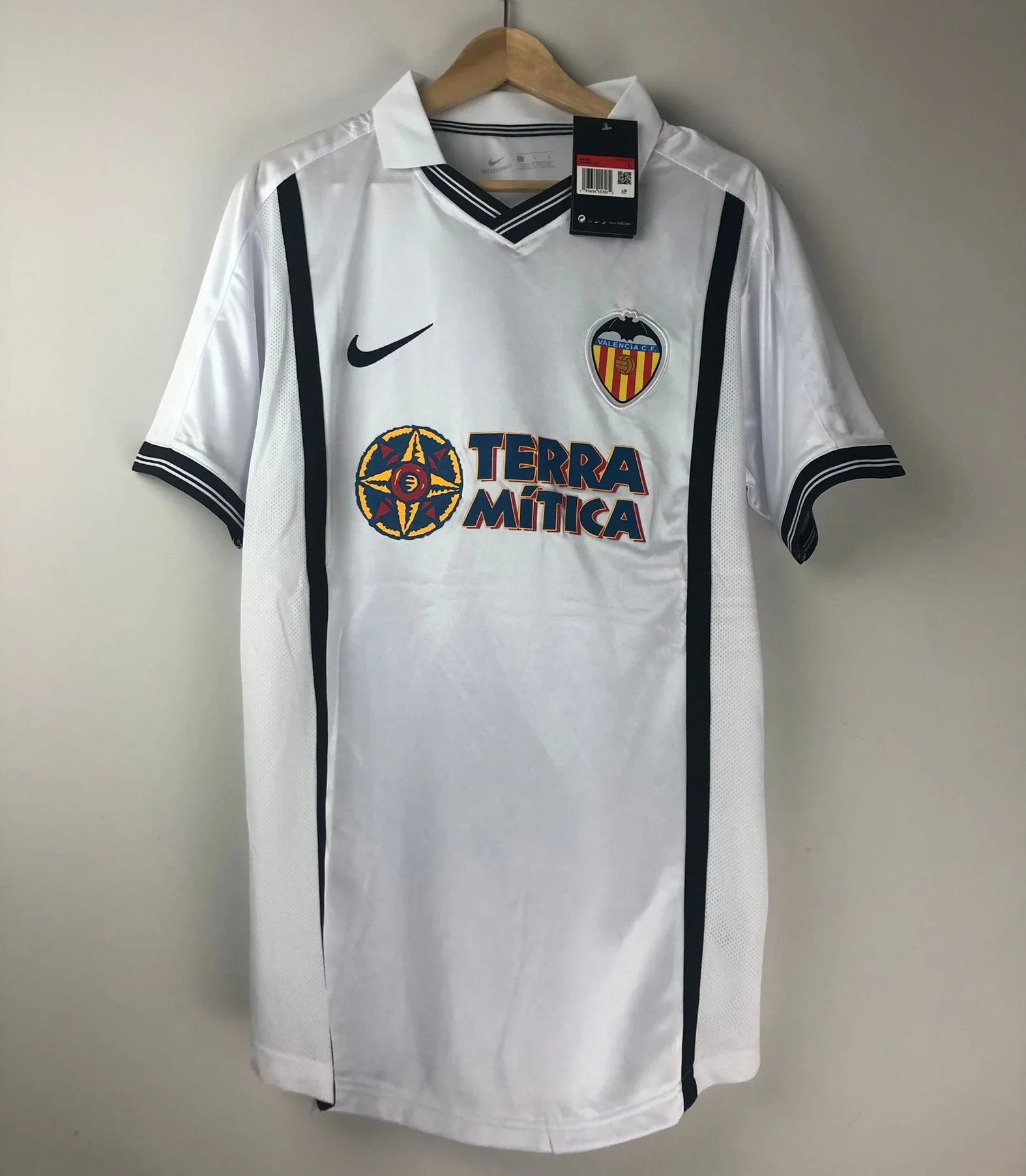 Valencia CF 2001–02 AIMAR Classic Jersey | Retro | Highest Quality