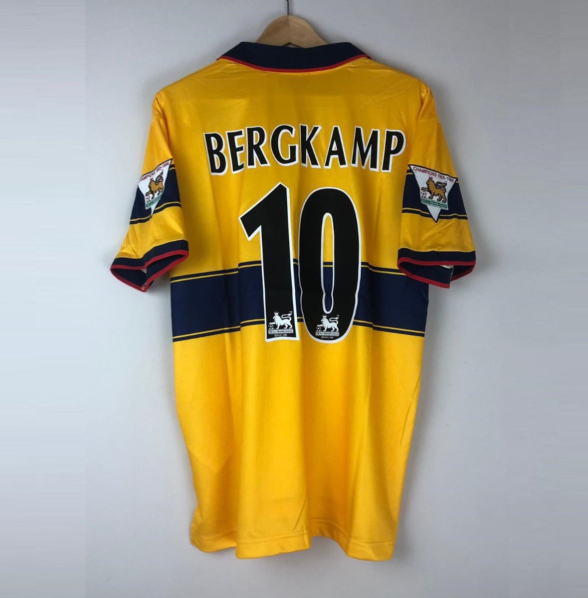 Camiseta Bergkamp Arsenal FC Visitante 1998-99 Retro