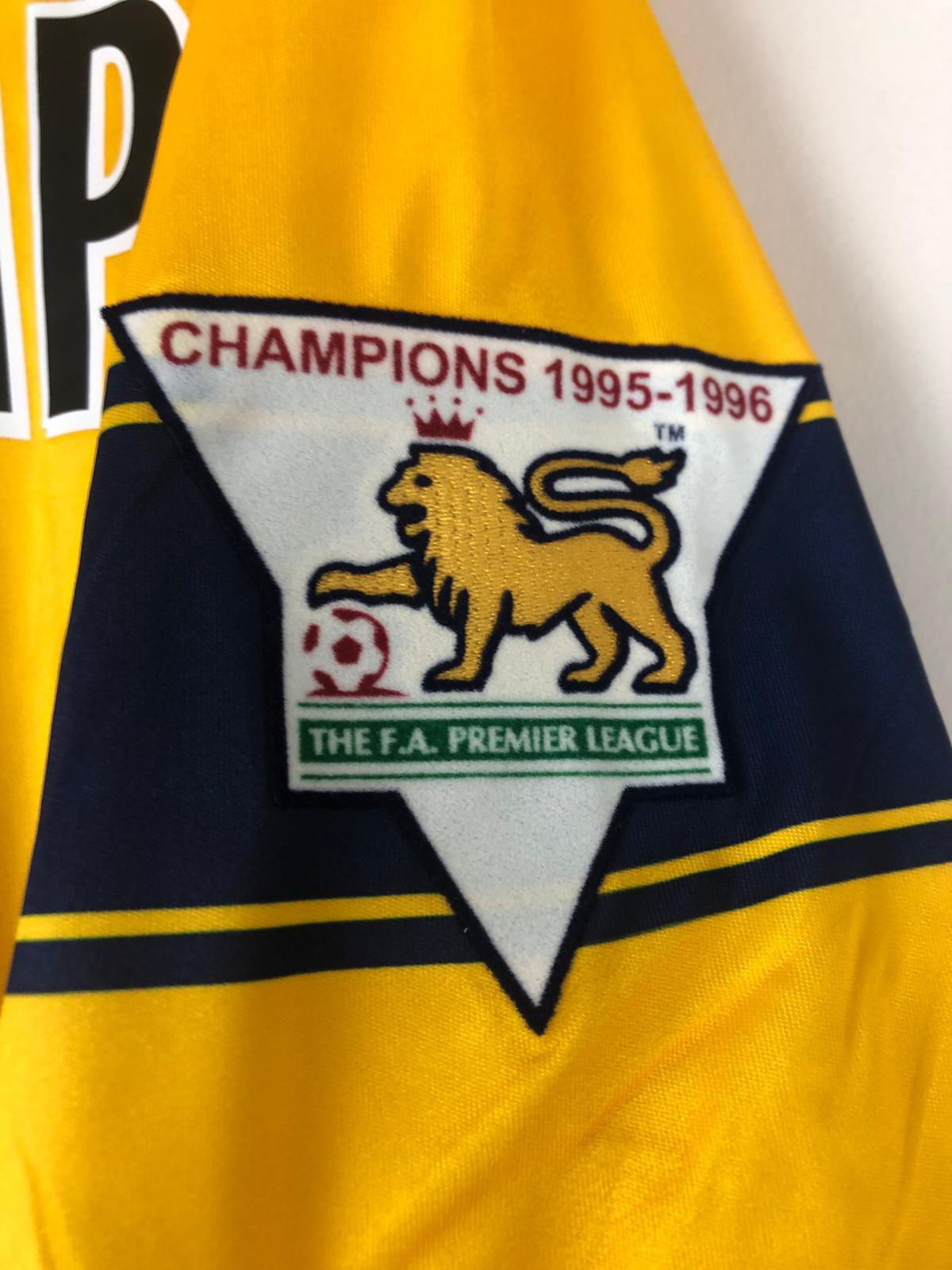 Camiseta Bergkamp Arsenal FC Visitante 1998-99 Retro