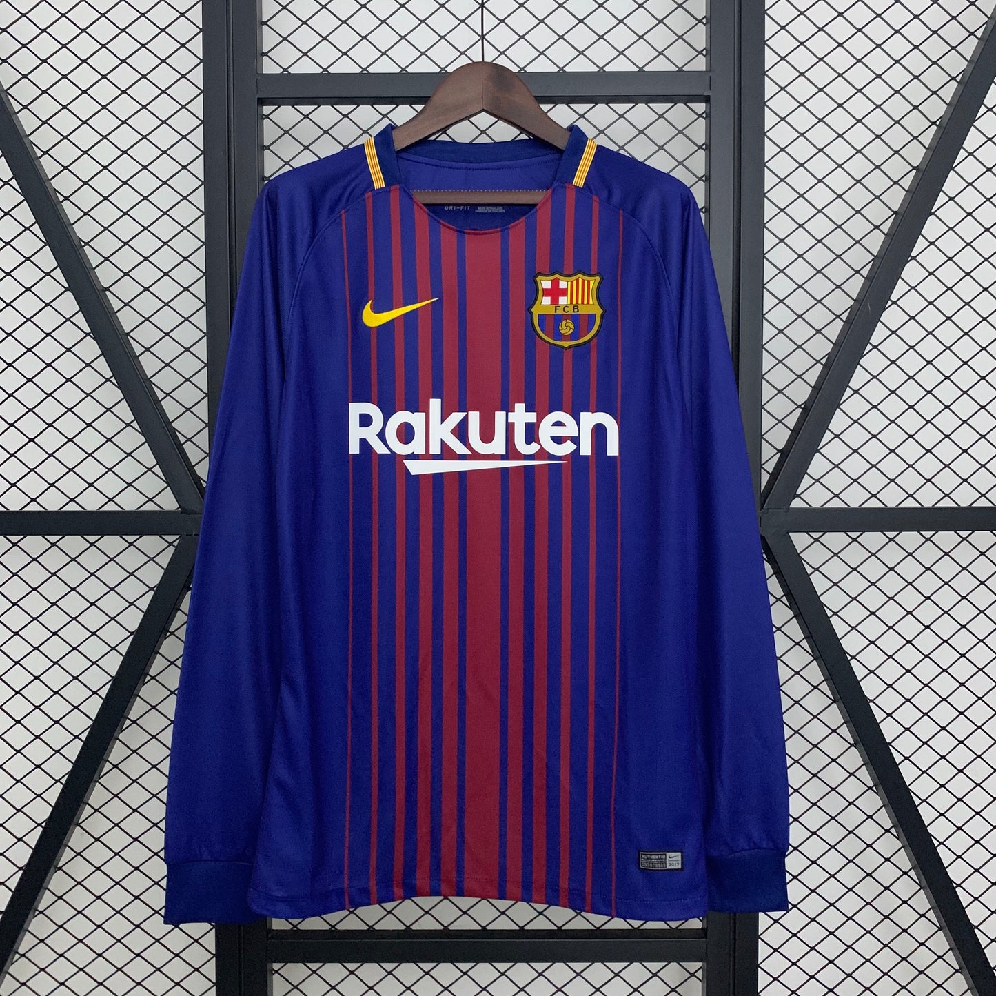 Camiseta Retro FC Barcelona Manga Larga 2017-18