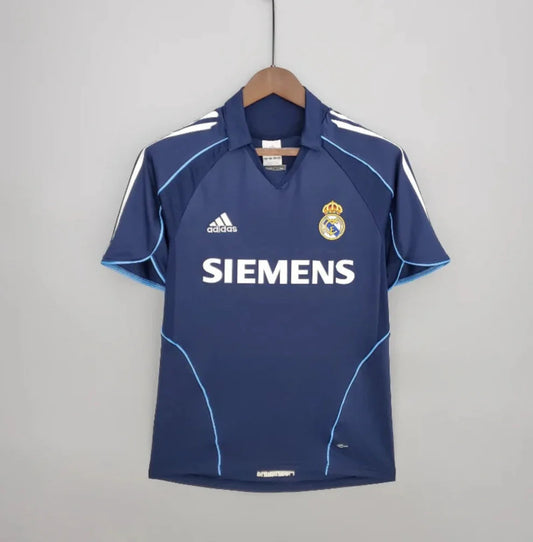 Camiseta Retro Real Madrid Visitante 2005-06