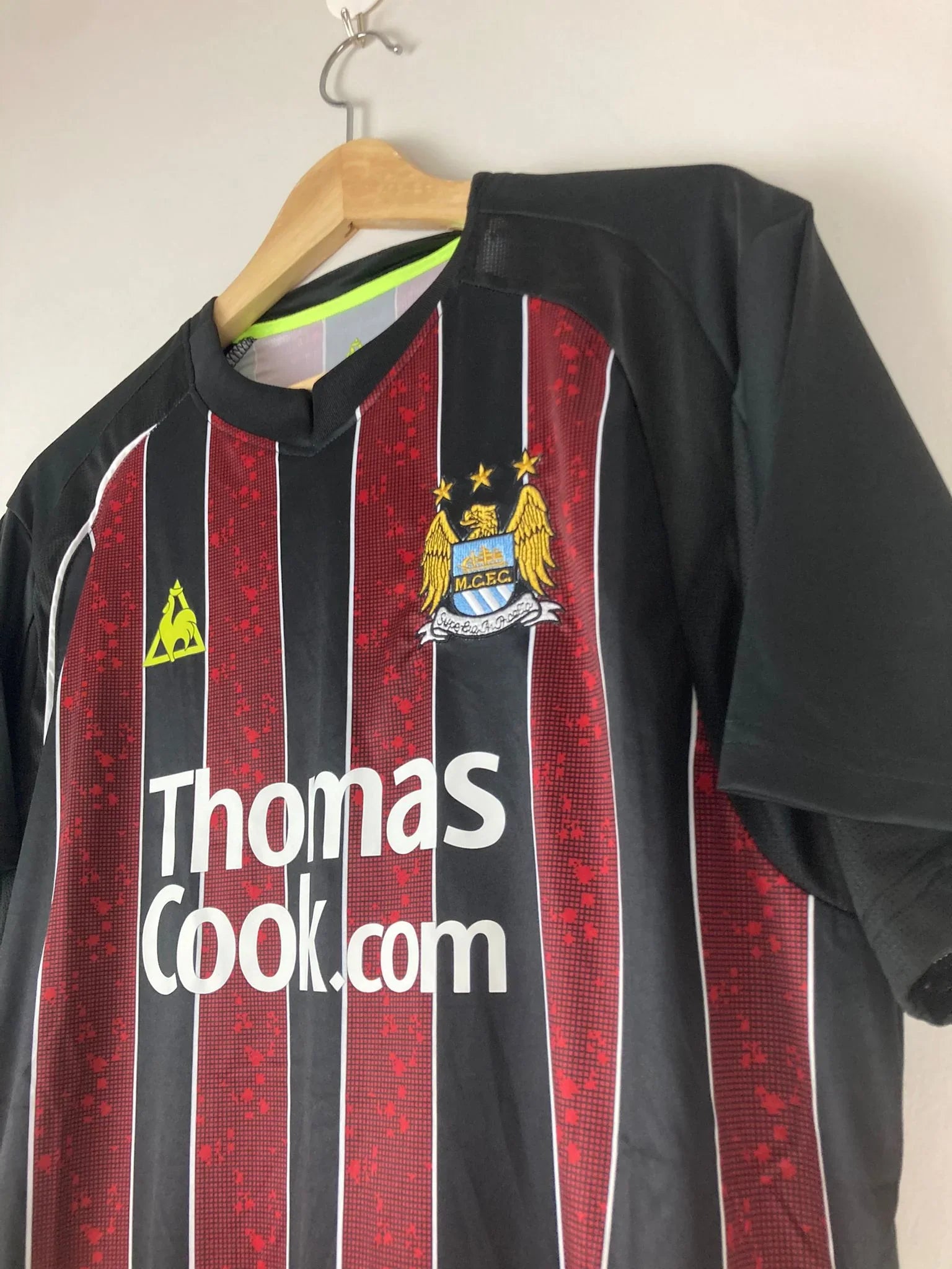Classic Manchester City Away Shirt 2008–09 ROBINHO #10 | Retro