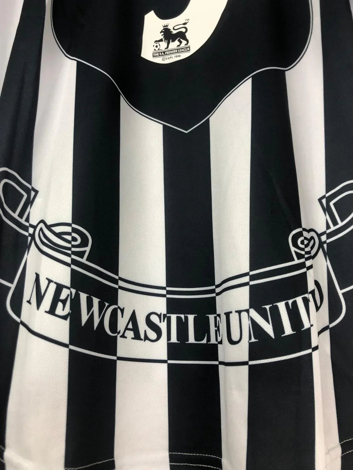 Camiseta Conceptual Newcastle United 1998-99 Shearer Campeón