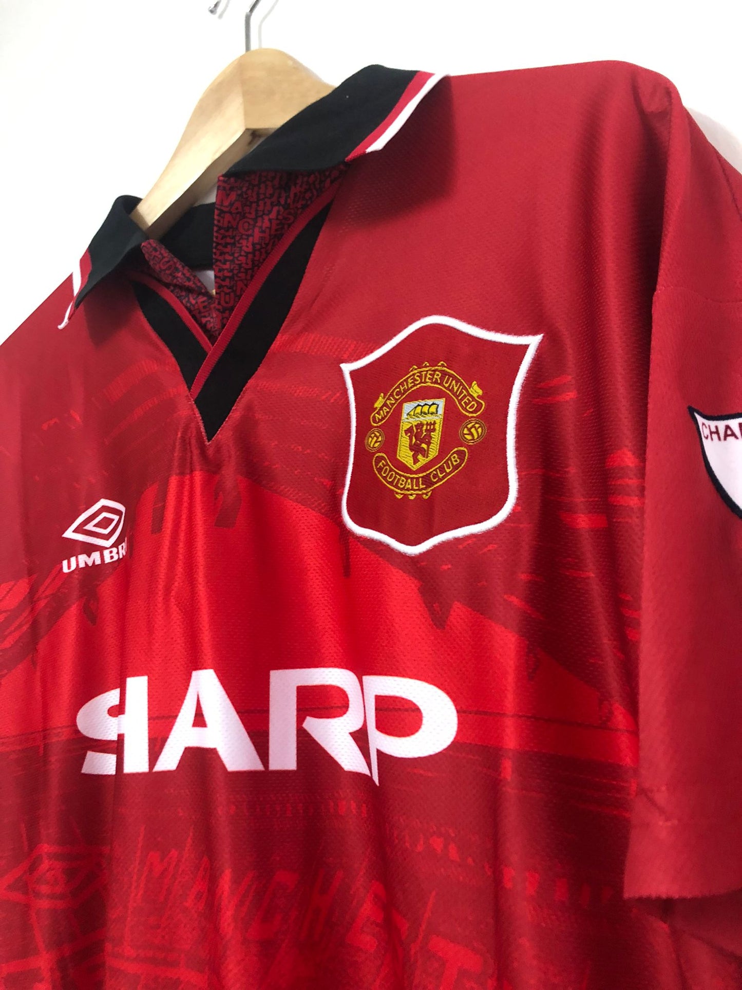 Retro Keane Manchester United FC Shirt 1994-96