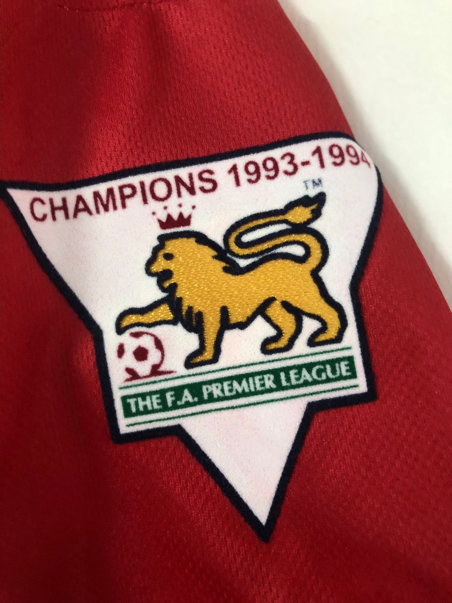 Retro Keane Manchester United FC Shirt 1994-96