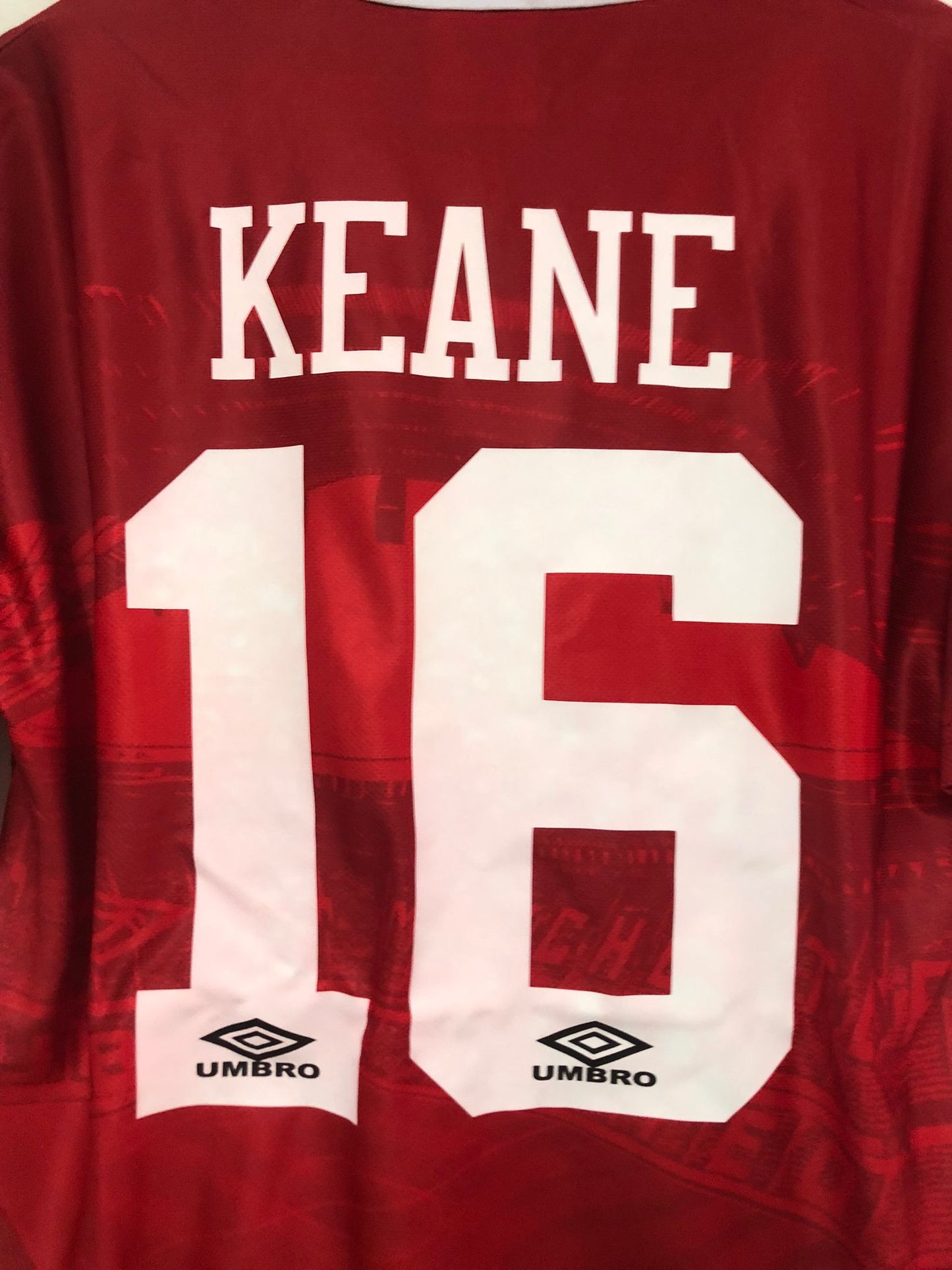 Retro Keane Manchester United FC Shirt 1994-96