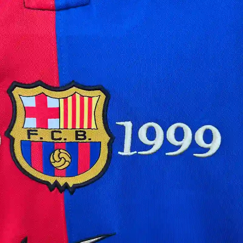 FC Barcelona 1999-00 Retro Long Sleeve Shirt
