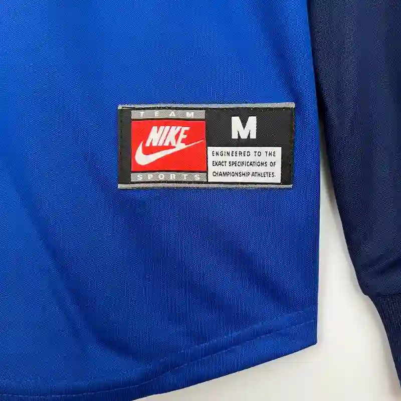 FC Barcelona 1999-00 Retro Long Sleeve Shirt