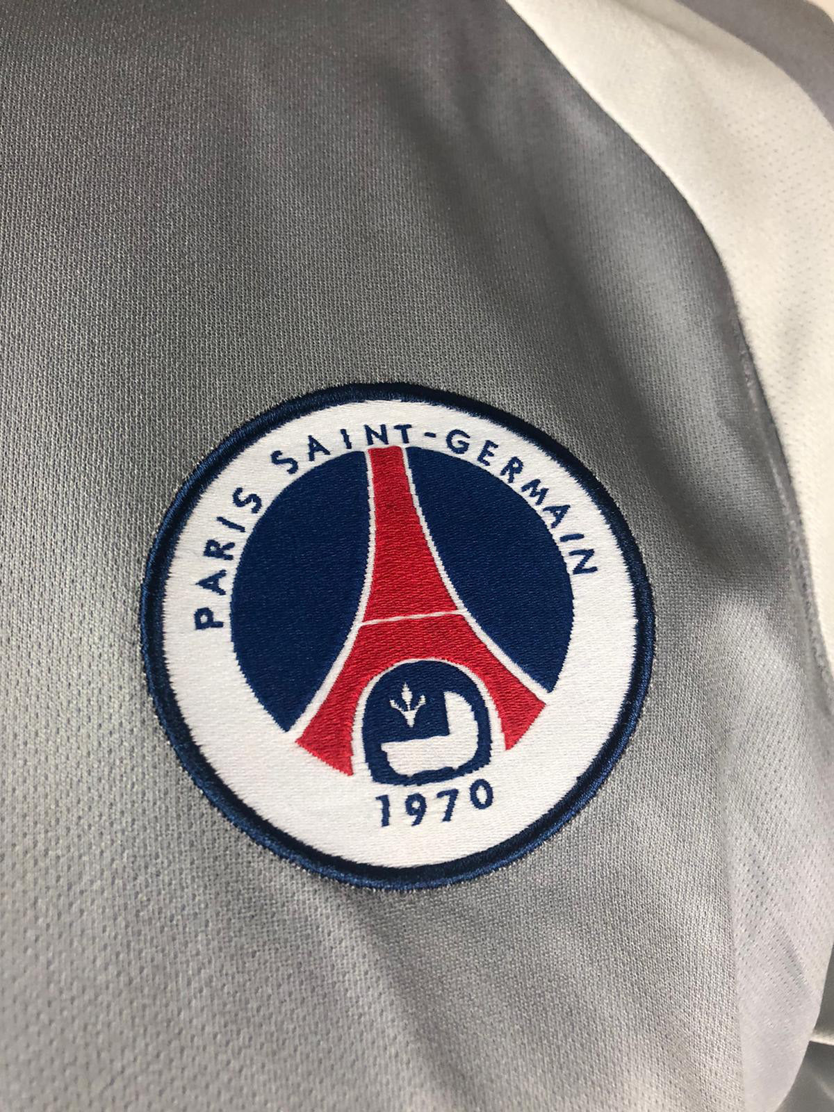 Retro Paris Saint-Germain Visitante (2º) 2001