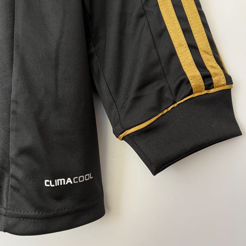 Camiseta Clásica Real Madrid Visitante Manga Larga 2011-12