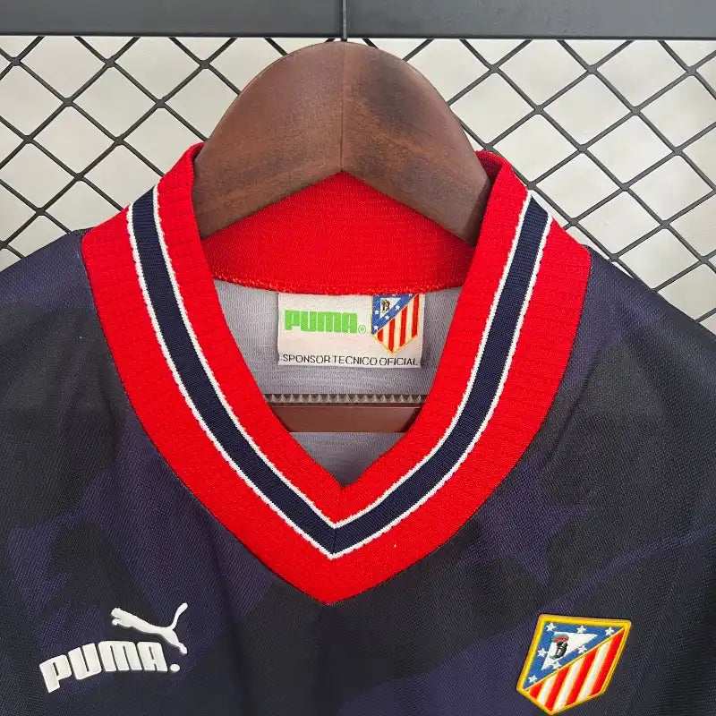 Maillot rétro du Club Atlético de Madrid, extérieur, 1995-96