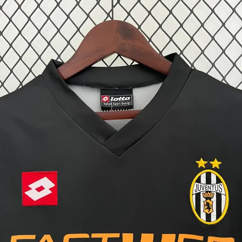 Camiseta Retro Juventus de Turín Visitante 2001-02 - Fútbol Club Vintage