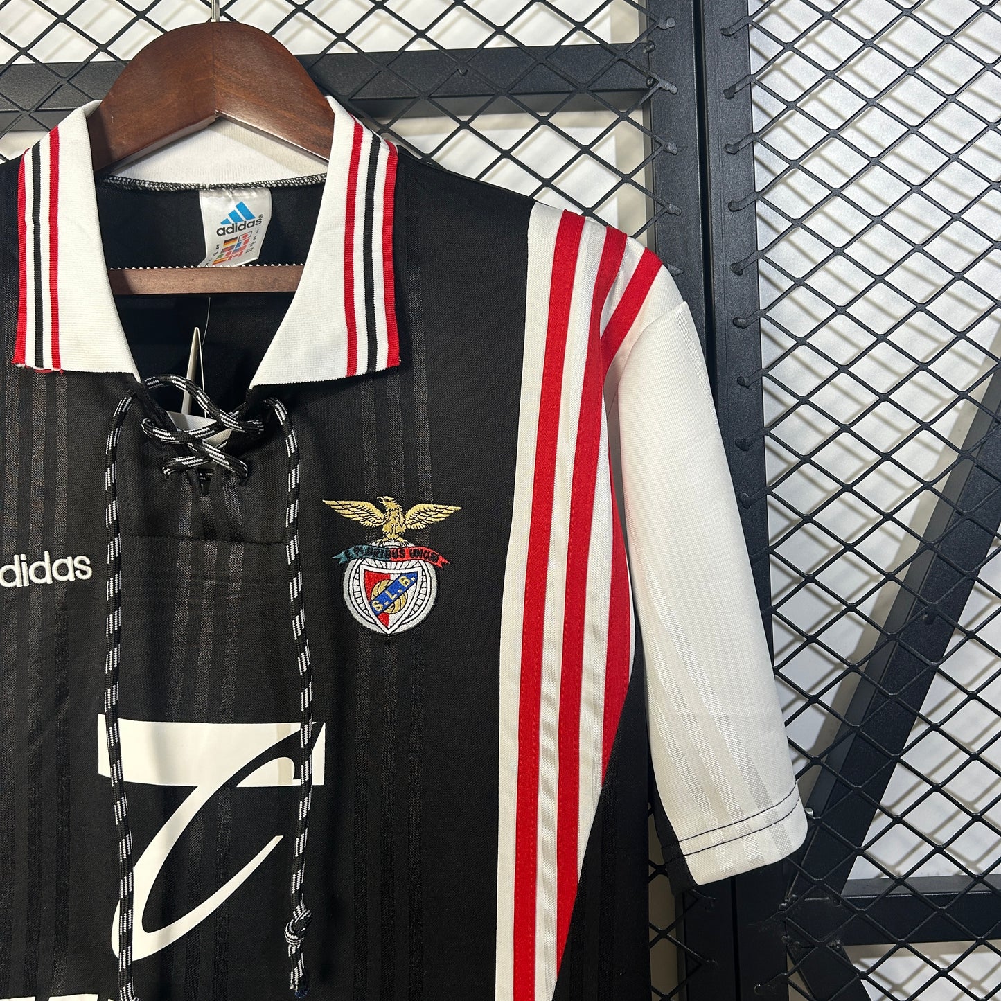 Retro SL Benfica Away Jersey Black 1997-98