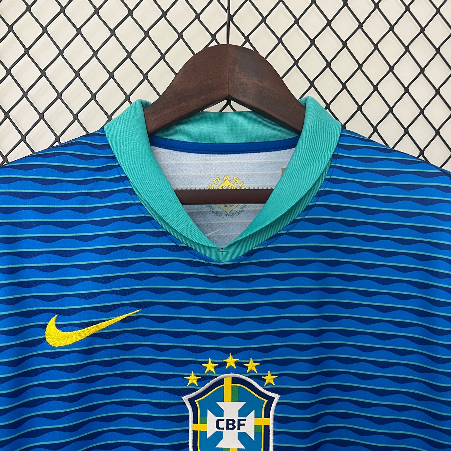 Camiseta Retro Brasil Visitante 2024