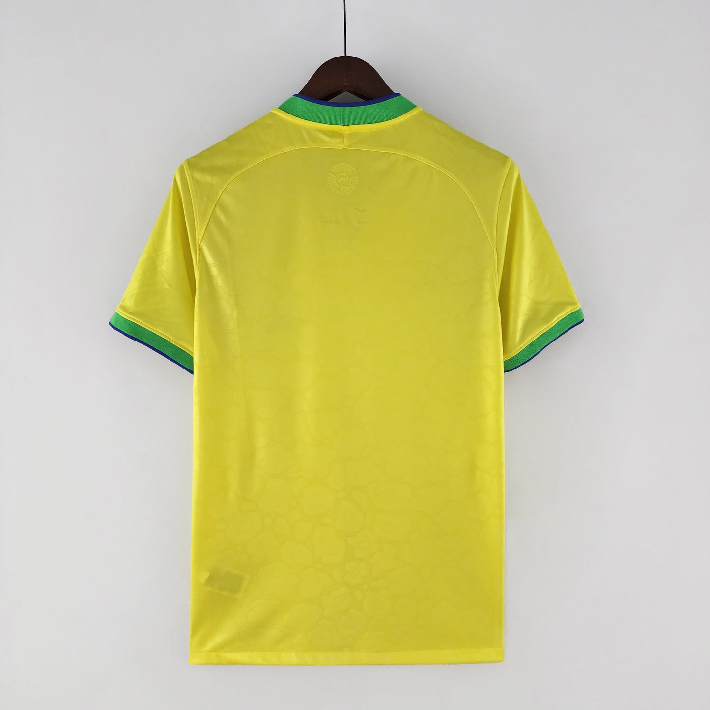 Camiseta Retro Brasil 2022