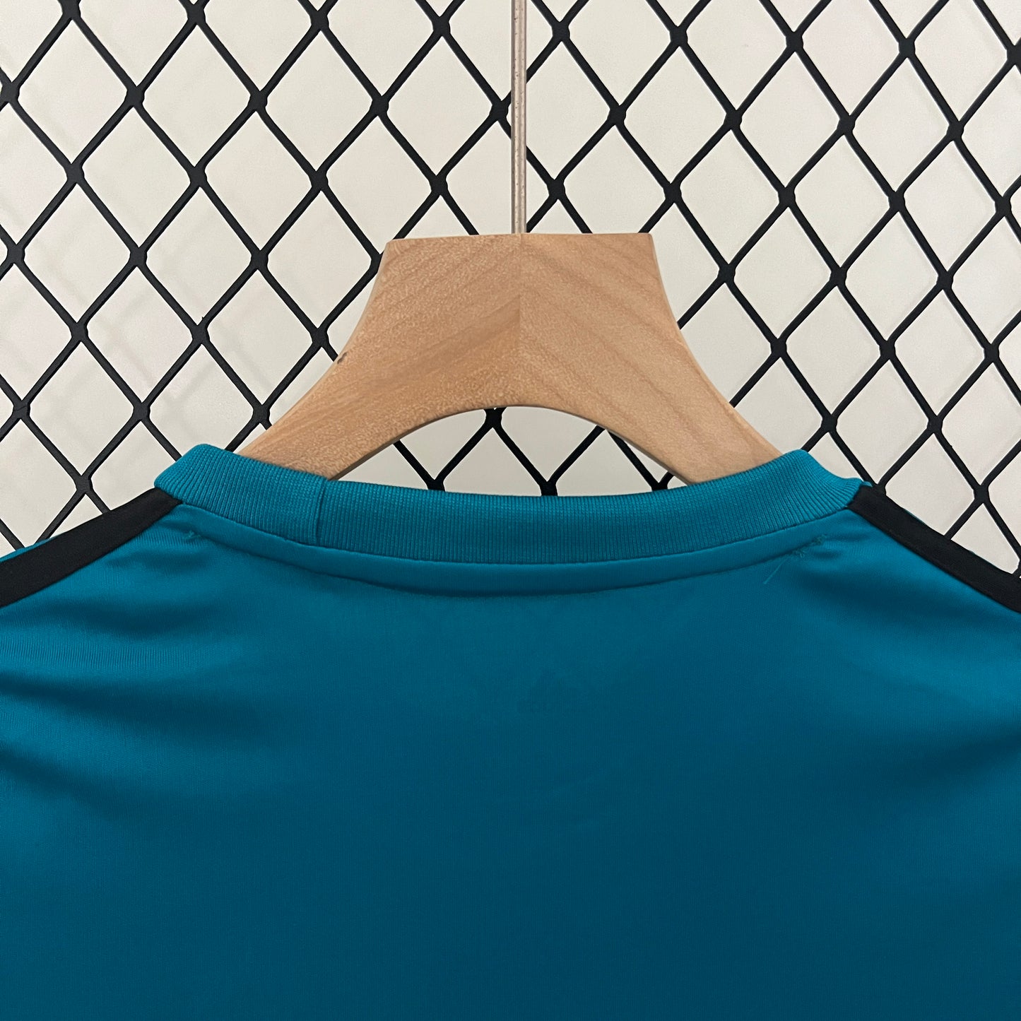 Retro Real Madrid Away 3rd Kids 2017-18