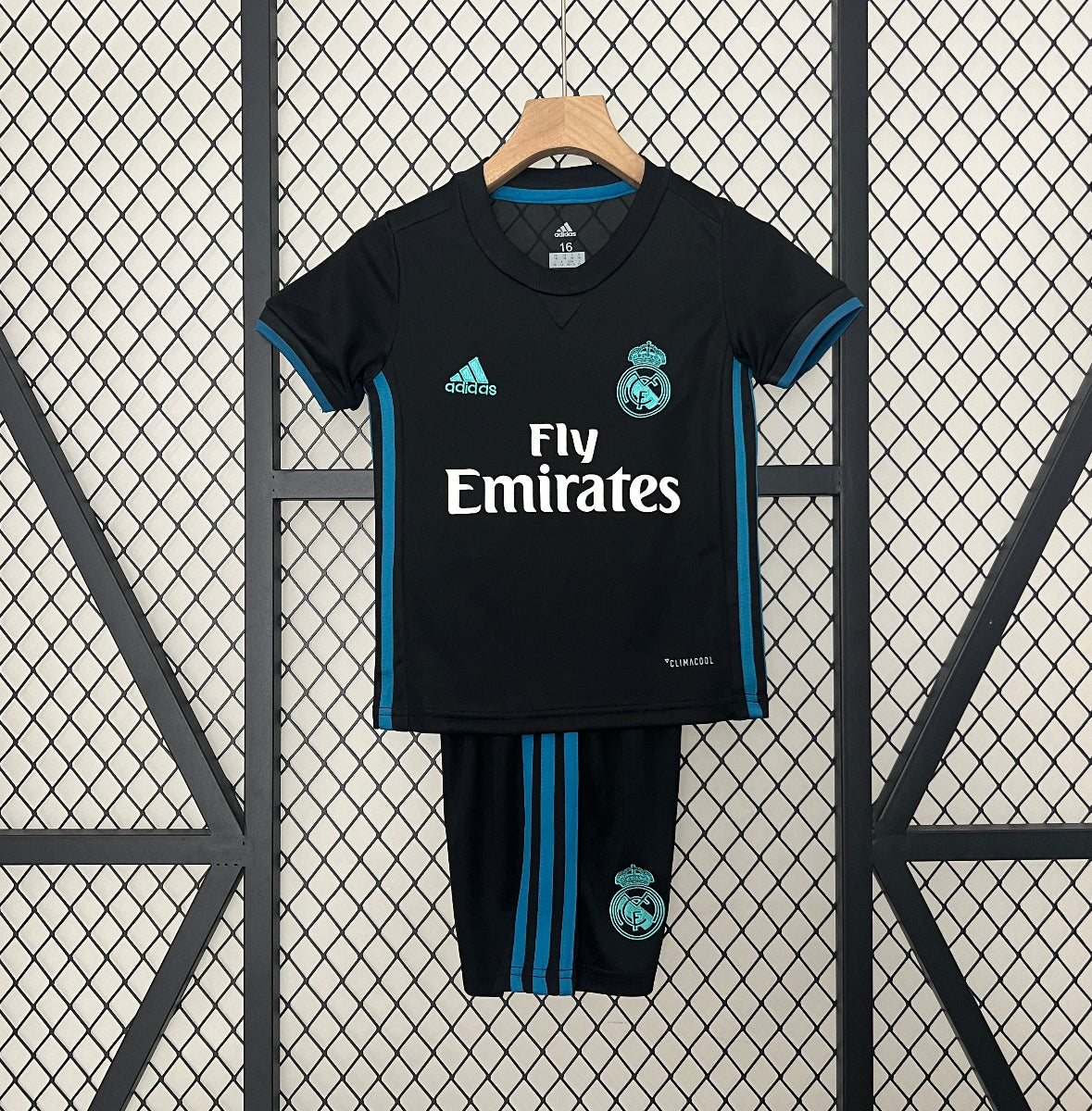 Retro Real Madrid Away Kids 2017-18