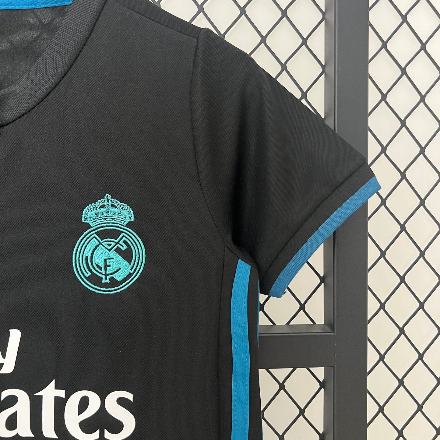 Retro Real Madrid Away Kids 2017-18