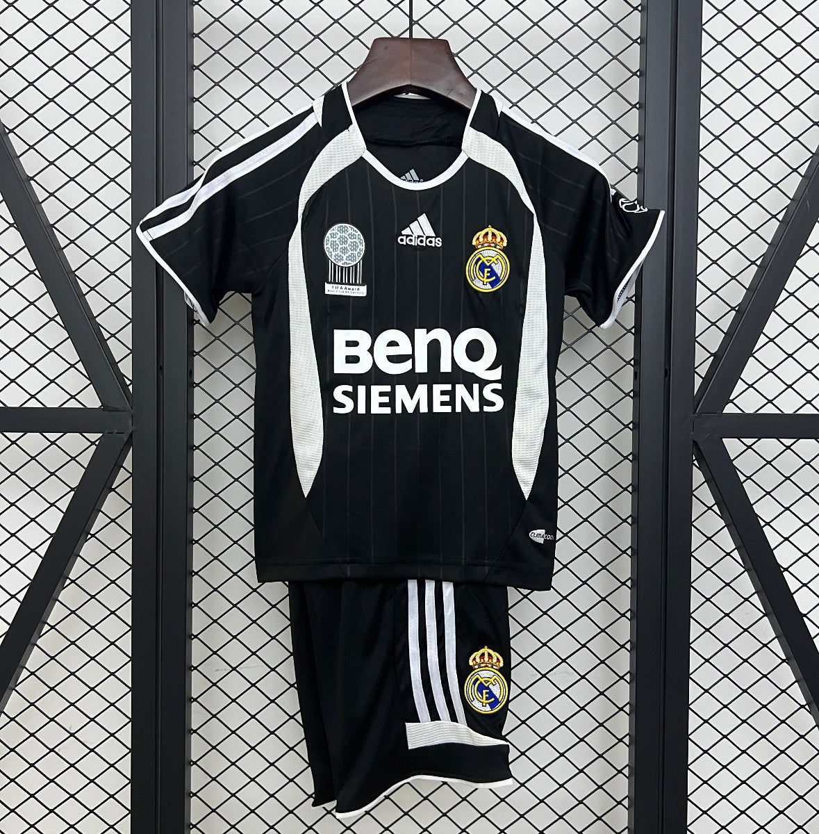 Retro Real Madrid Niños Visitante 2006-07