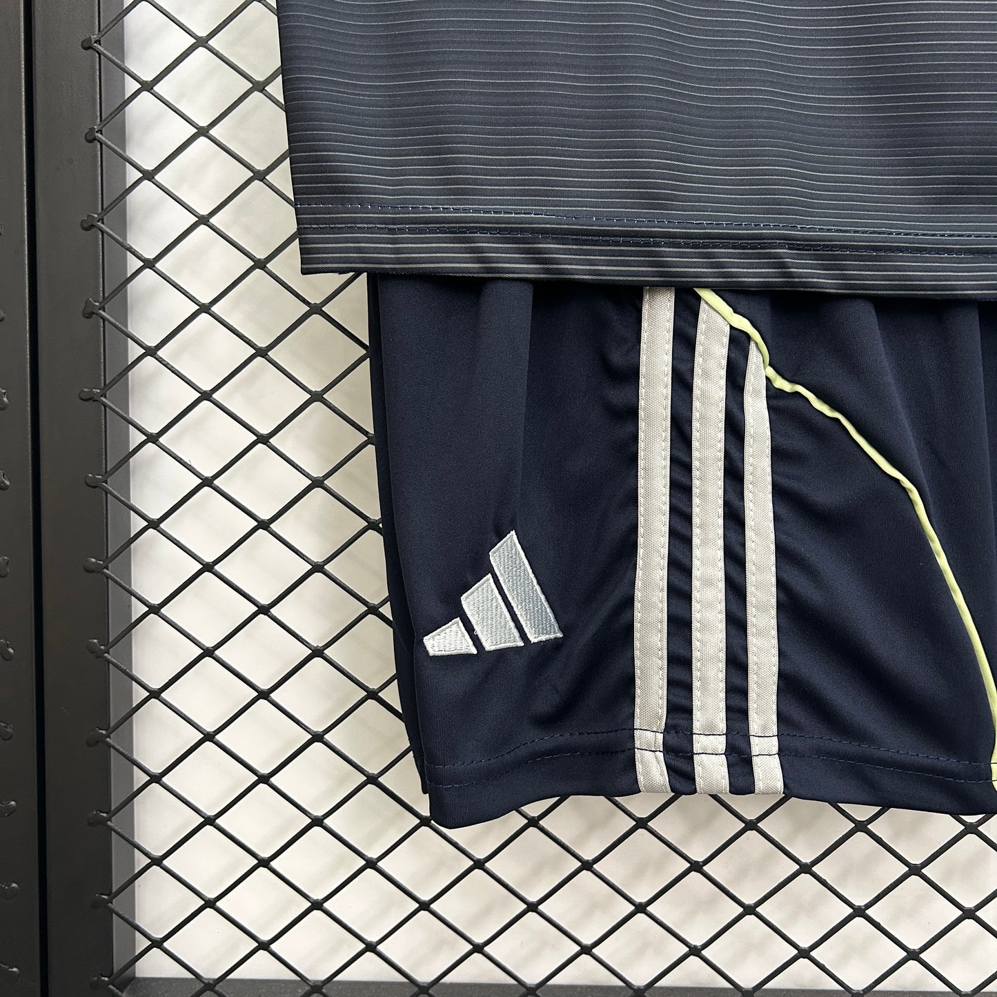 Real Madrid Enfants Extérieur 2025-26