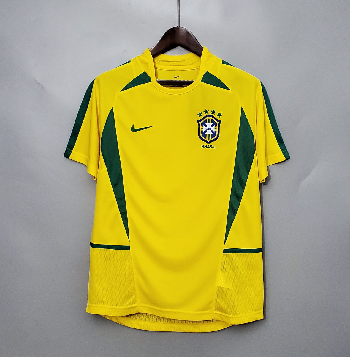 Camiseta Retro Brasil 2002