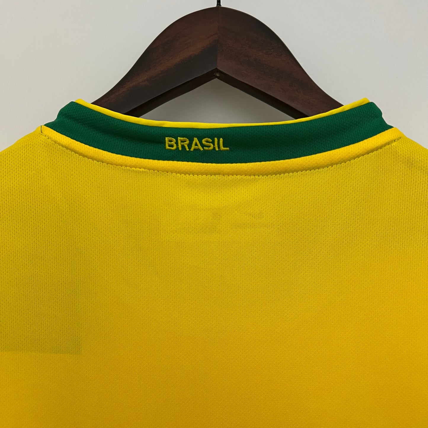 Camiseta Retro Brasil 2006