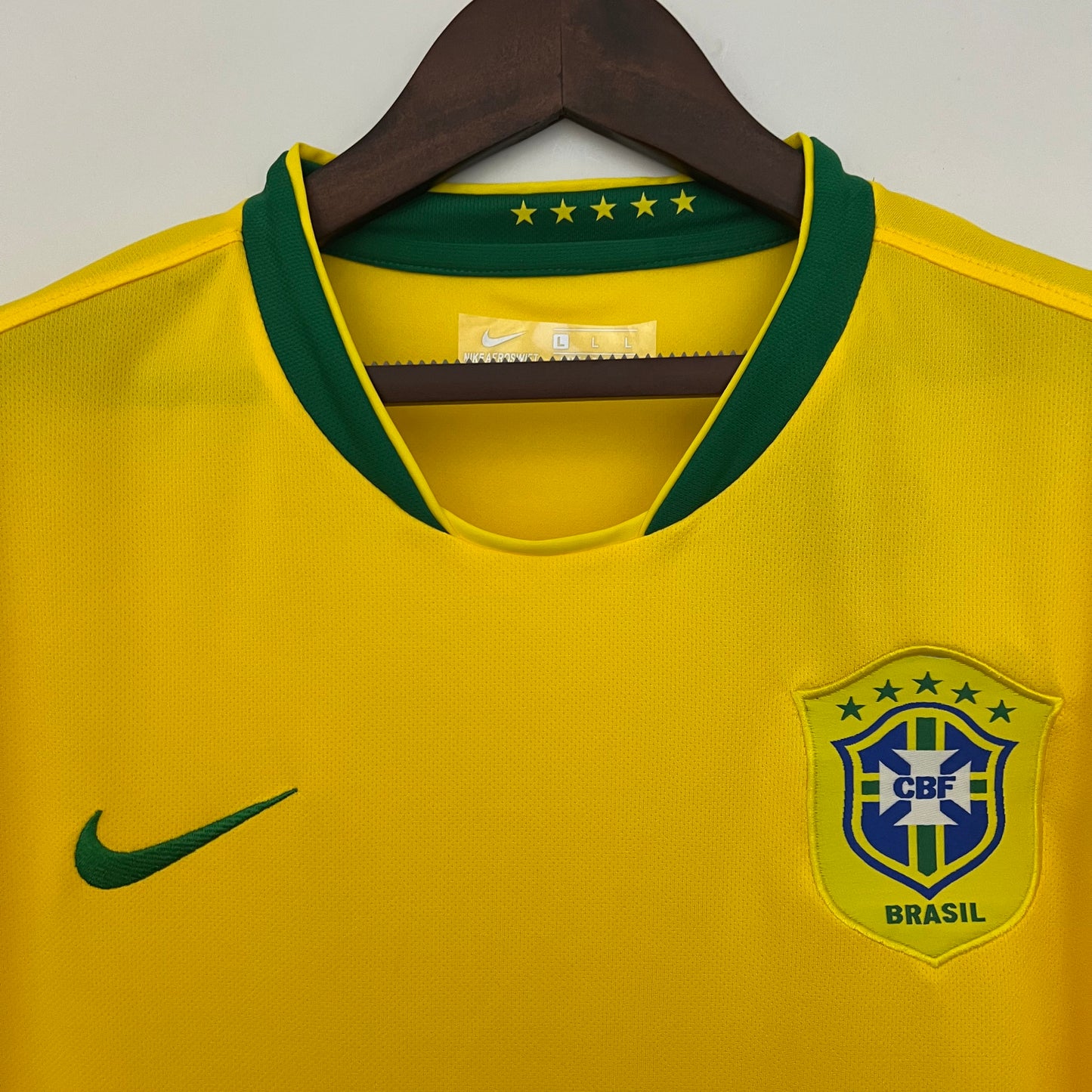 Camiseta Retro Brasil 2006