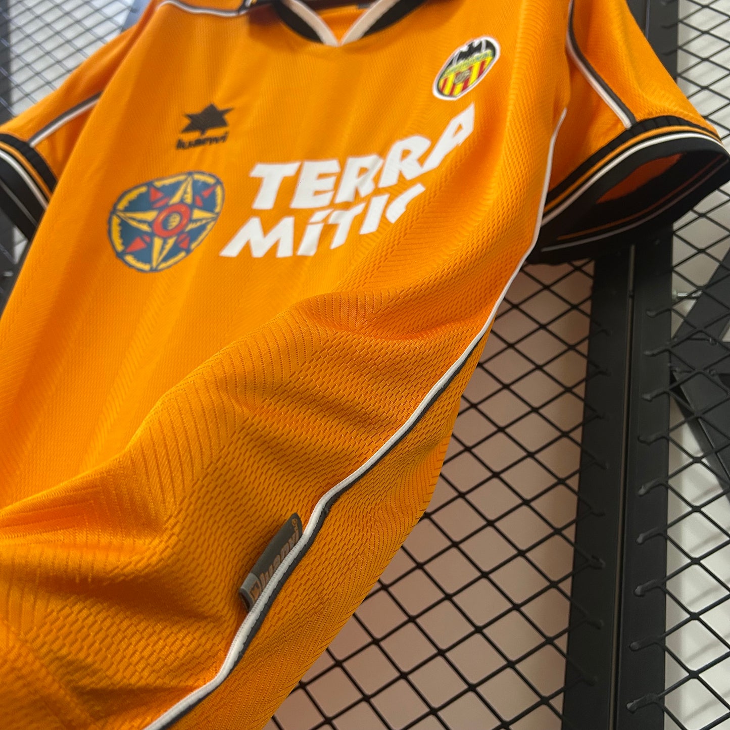 Retro Valencia Away Jersey 1999-00