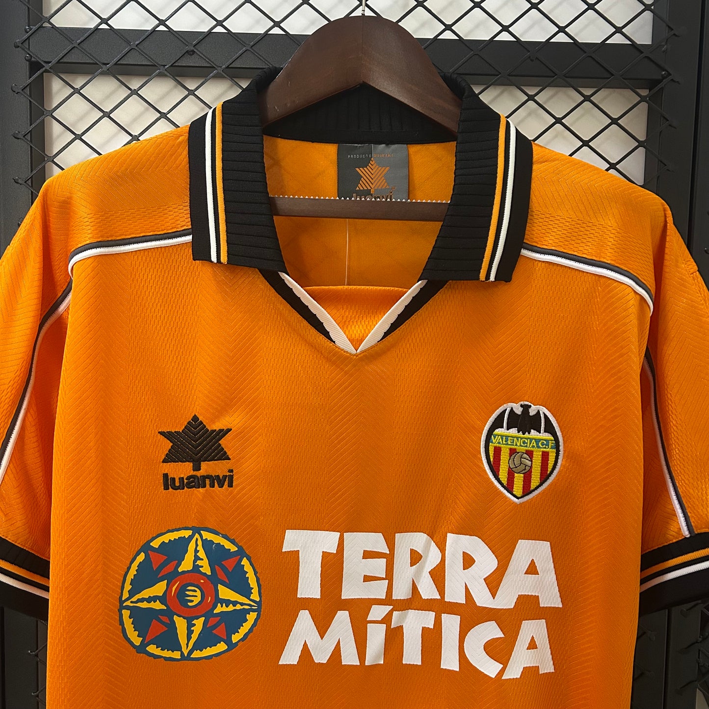 Retro Valencia Away Jersey 1999-00