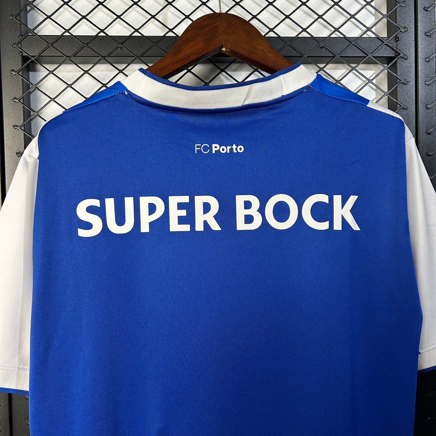 FC Porto Retro Shirt 2017-18