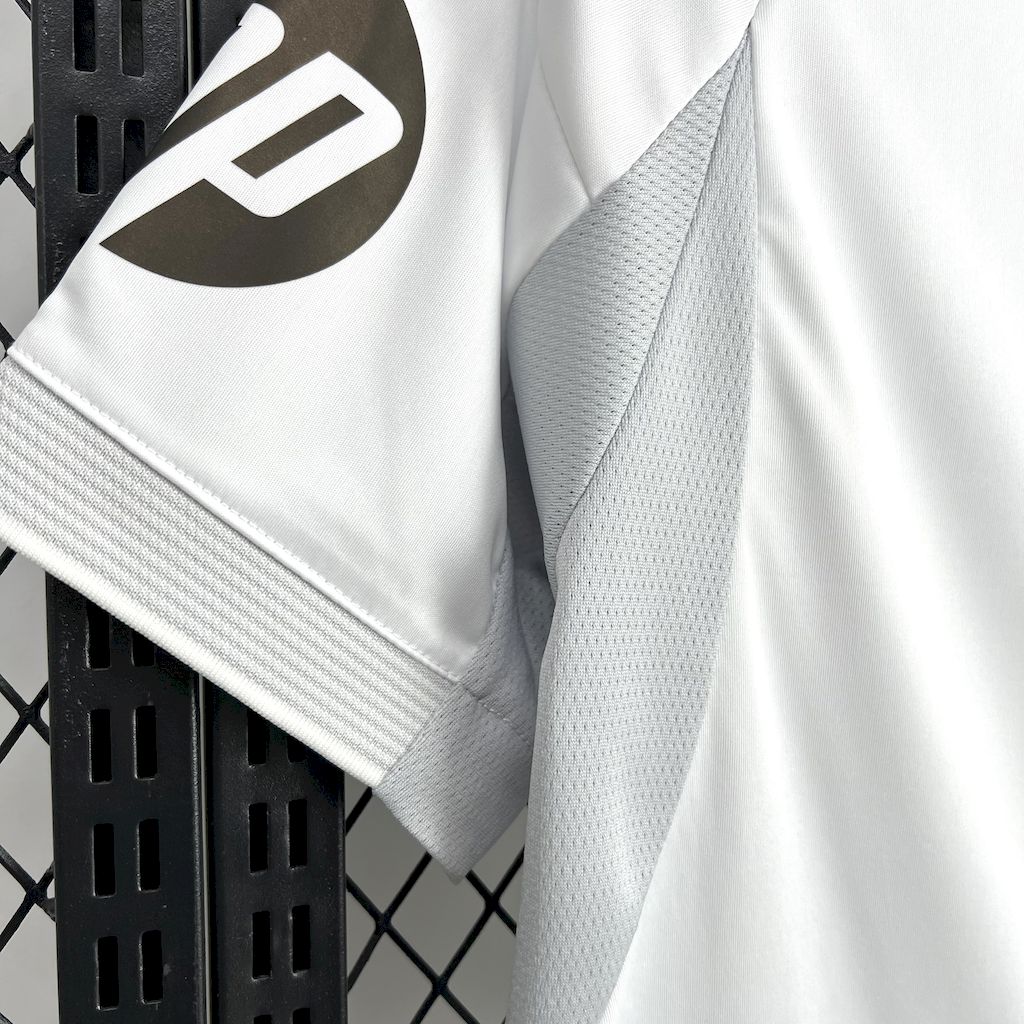 Camiseta Real Madrid 2025-26