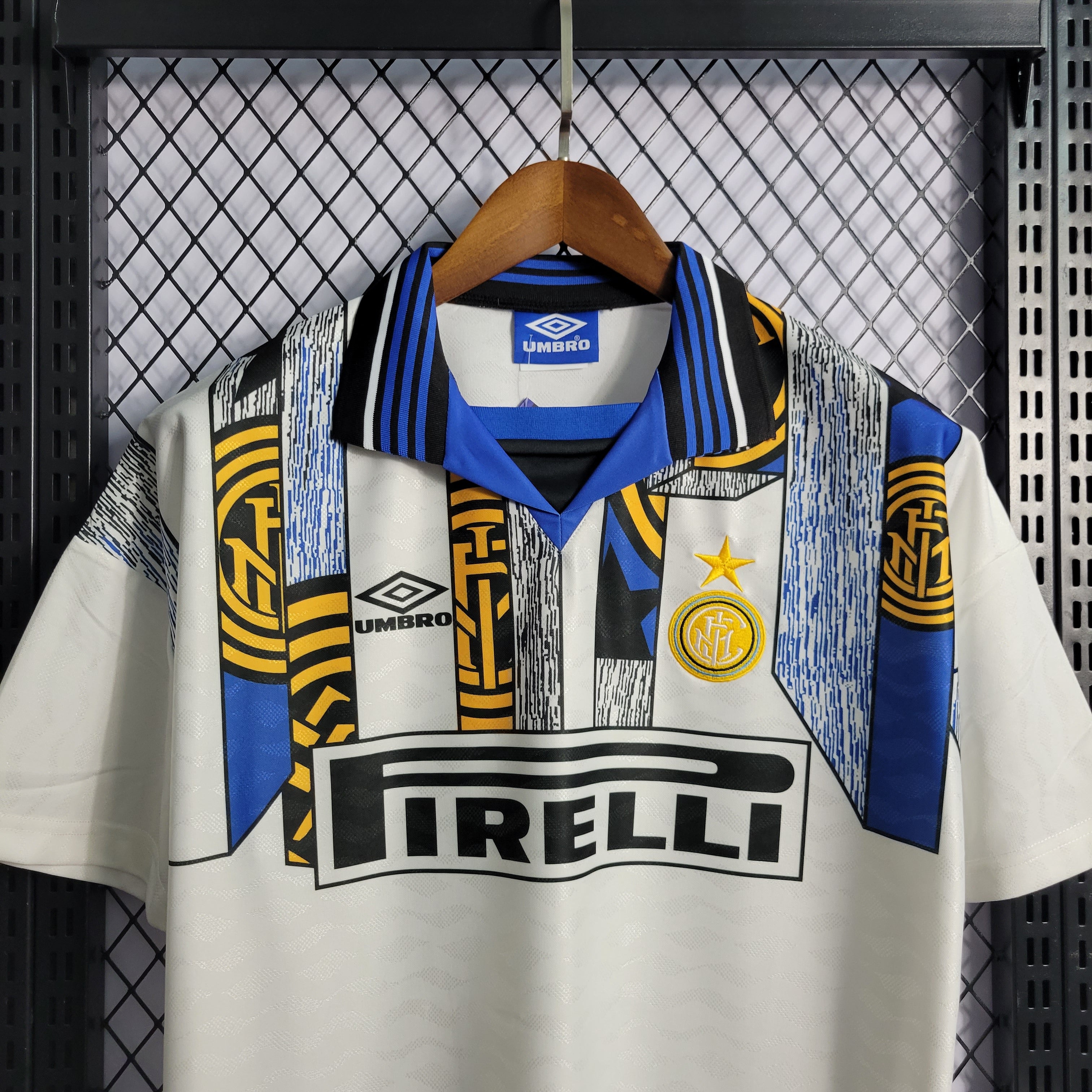 Inter Milan Away 1996-97 – Fútbol Club Vintage