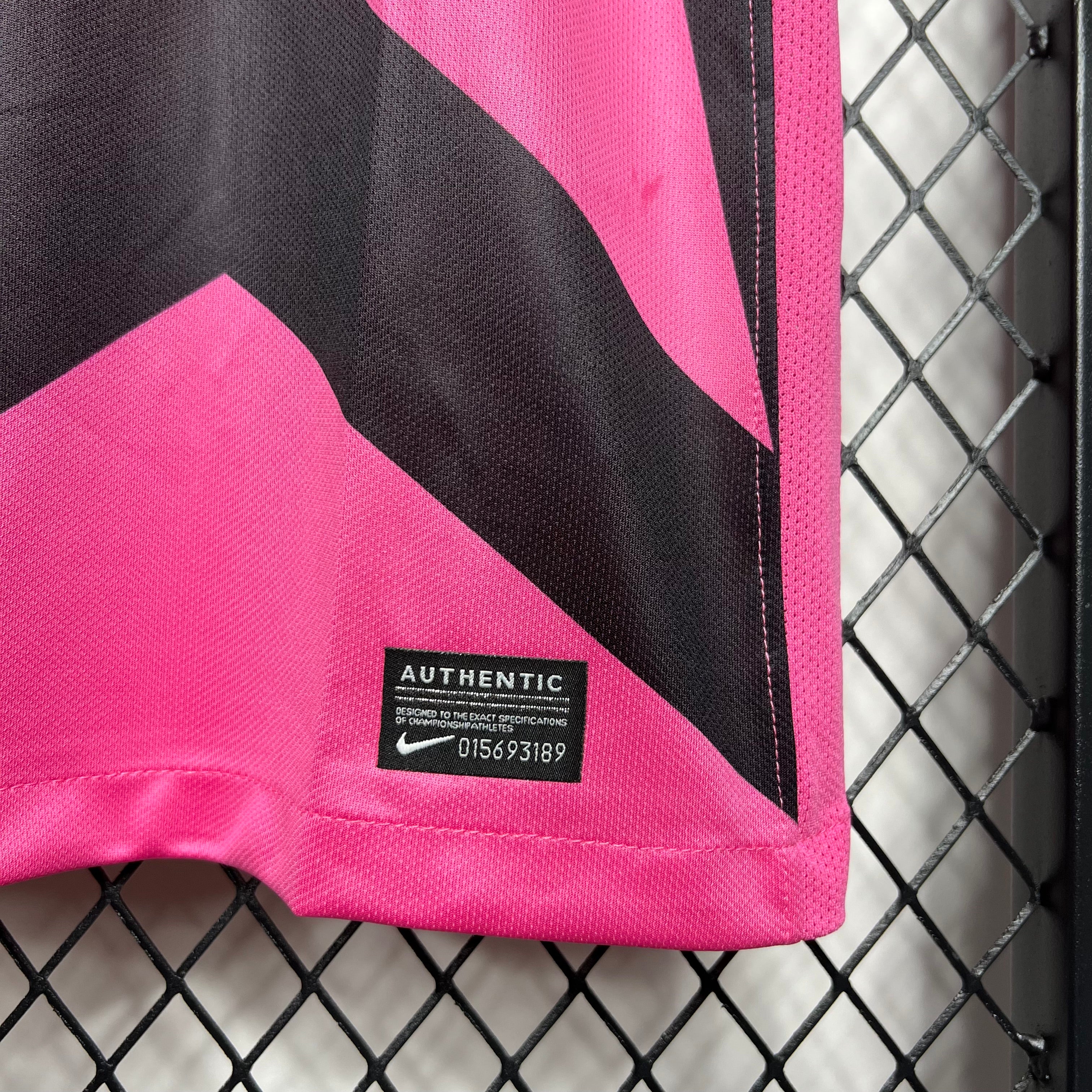 Juventus Turin Away 2011-12 – Fútbol Club Vintage