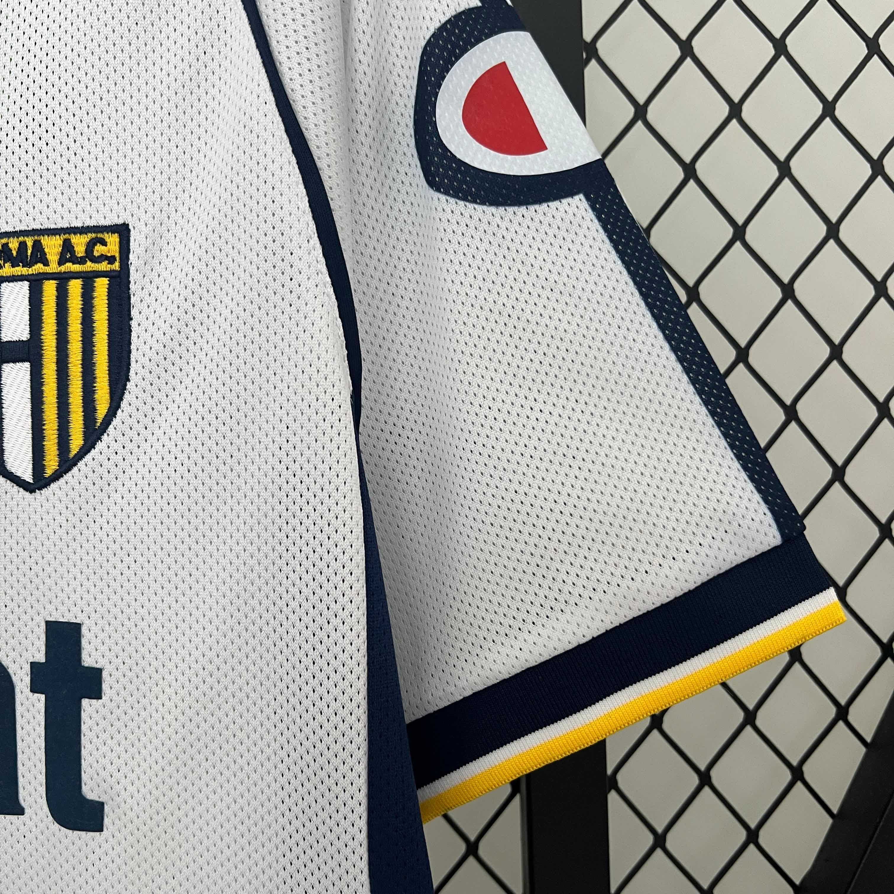 Parma Away 2003-04 – Fútbol Club Vintage