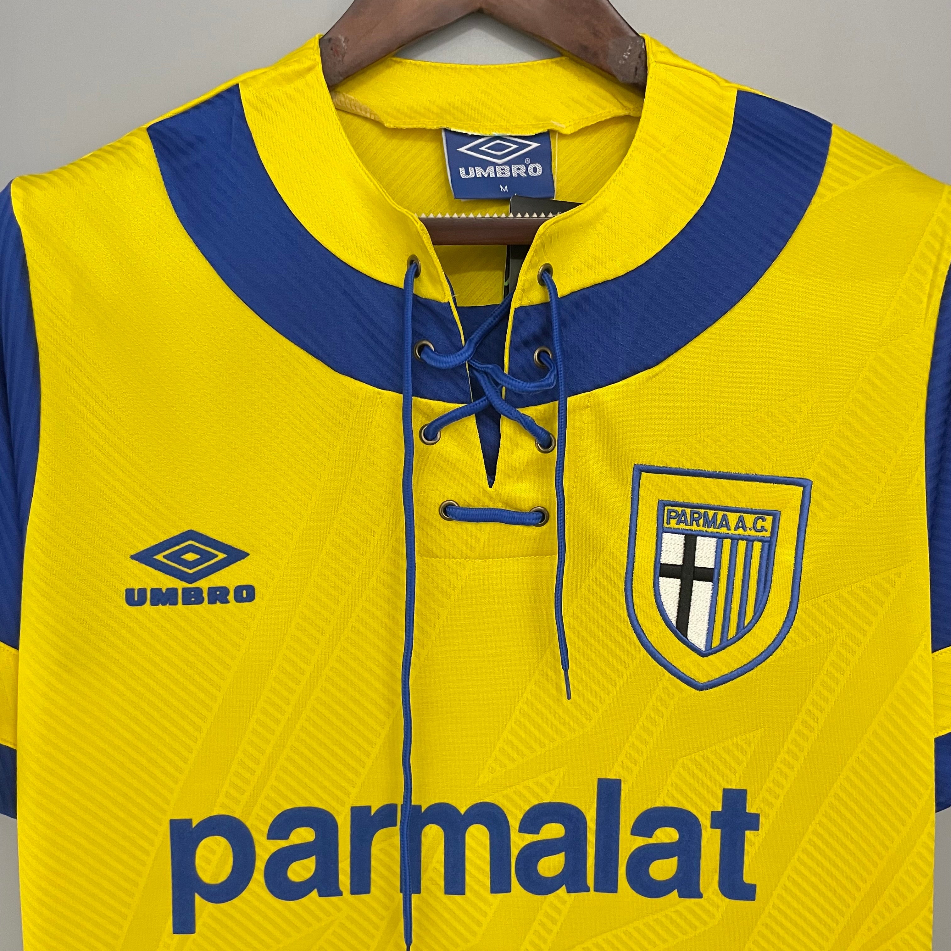 1993–94 Parma AC  uniform Parma 1993-1994 home 🇮🇹 #parmaac #classicfootballshirts