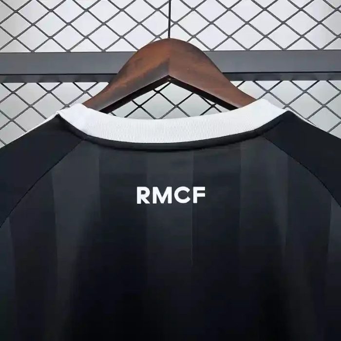 Camiseta Real Madrid Edición Especial Negra 2025-26 - Fútbol Club Vintage