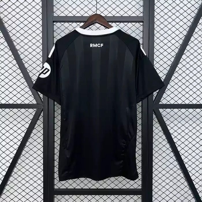 Camiseta Real Madrid Edición Especial Negra 2025-26 - Fútbol Club Vintage