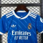Real Madrid Niños Visitante (3ª) 2025-26 - Fútbol Club Vintage