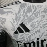 Camiseta Real Madrid Dragón 2024-25 - Fútbol Club Vintage