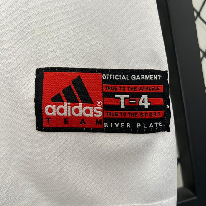 Camiseta Retro River Plate Visitante 1998-99 - Fútbol Club Vintage