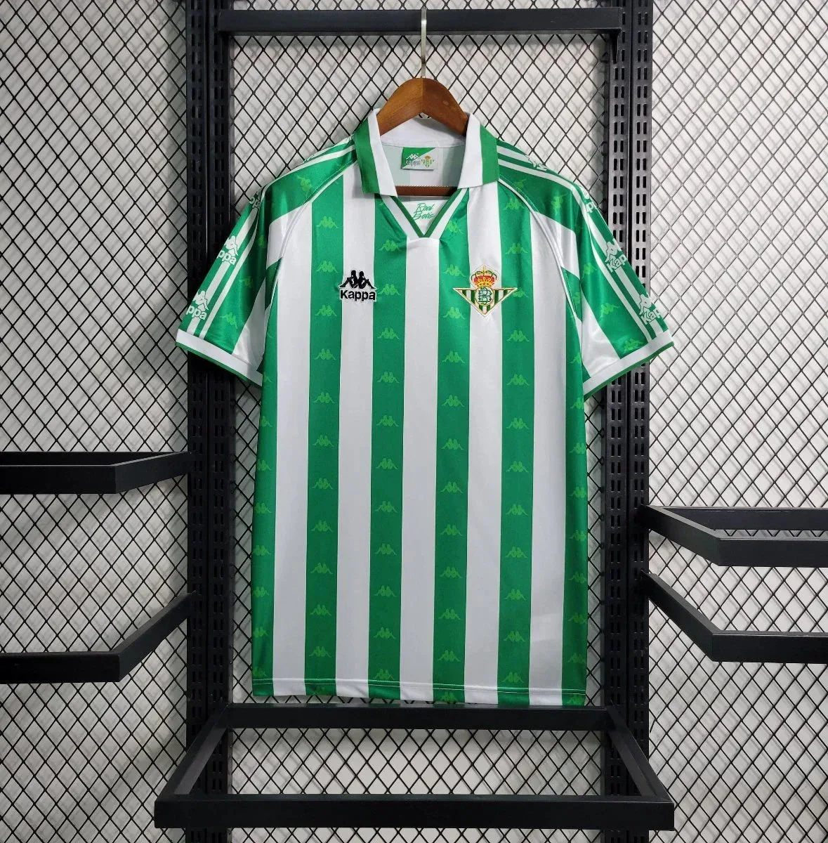 images Camiseta Retro CR Betis Balompié 1995-97 - Fútbol Club Vintage